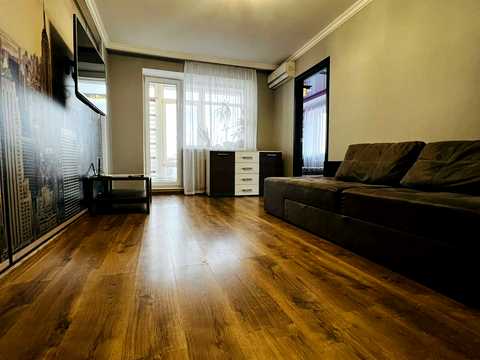 квартира за адресою Чайковського, 63