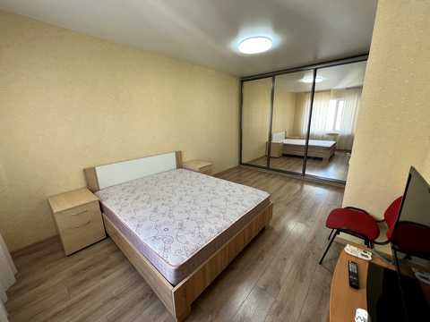 квартира за адресою Вишняківська вул., 2