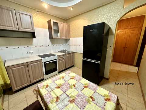 квартира за адресою Радунська вул., 42/10