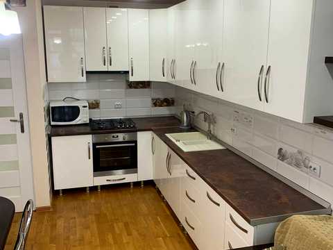 квартира за адресою Залізнична вул., 7
