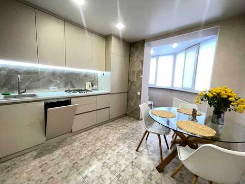квартира за адресою Боголюбова вул., 18