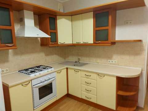 квартира за адресою Раїси Окіпної вул., 8