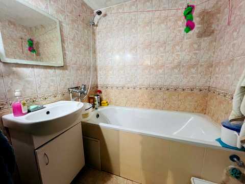 квартира по адресу Степана Бандери ул., 22/1