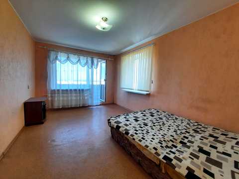 квартира за адресою Автозаводська вул., 4