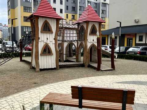 квартира по адресу Александра Довженко ул., 1
