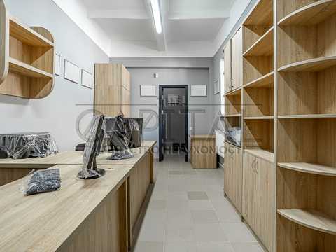 комерційна за адресою шкільна, 1