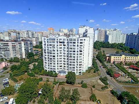 квартира по адресу Анны Ахматовой ул., 16-В