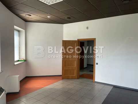 комерційна за адресою Спортивна пл., 3
