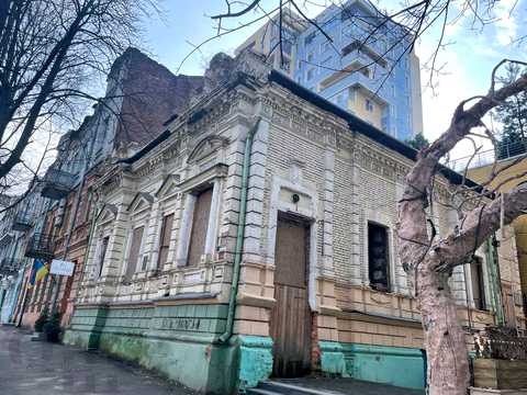 комерційна за адресою Дмитра Яворницького просп. (Карла Маркса), 27