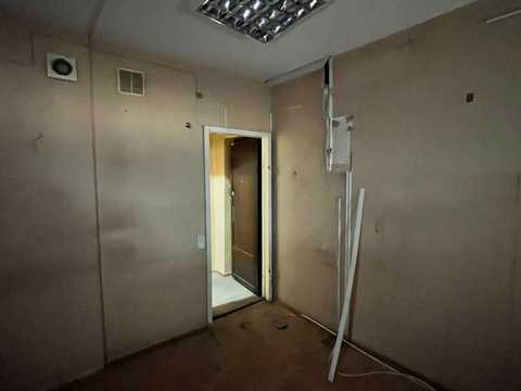 комерційна за адресою Академіка Заболотного вул., 12