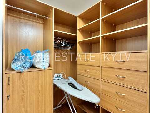 квартира за адресою Київ, Панаса Мирного вул., 28-А