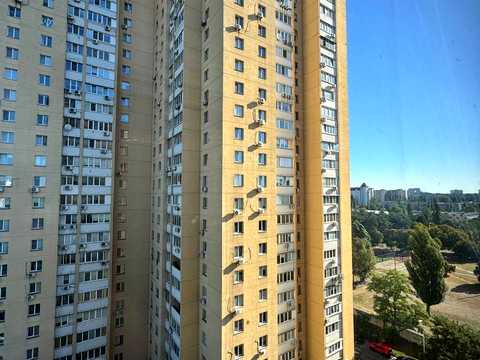 квартира за адресою Дарницький бульв., 8-А