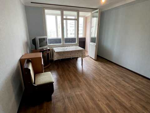 квартира за адресою Космічна вул., 4