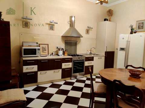 квартира за адресою Євгена Коновальця вул. (), 75