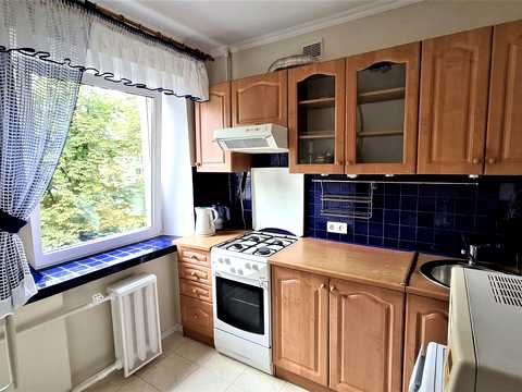 квартира за адресою Салютна вул., 19