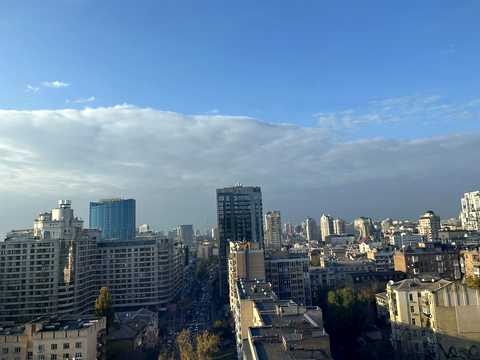 комерційна за адресою Жилянська вул., 68