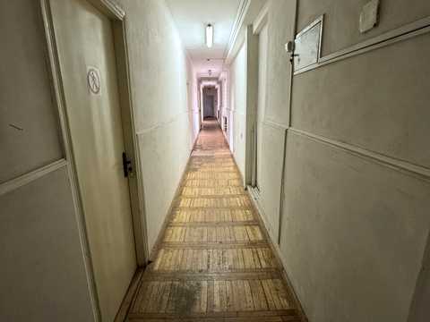 комерційна за адресою Залізнична вул., 16