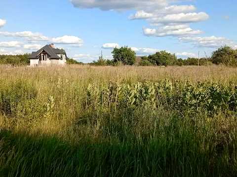 участок по адресу вулиця Л. Українки, 2