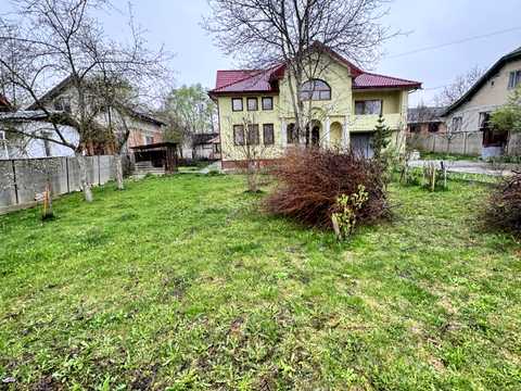 будинок за адресою с. Угринів, Галицька вул., 13
