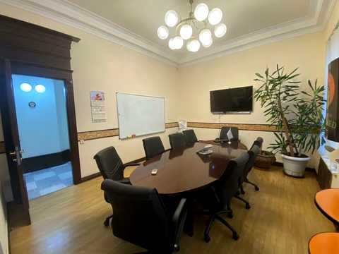 комерційна за адресою Старокозацька вул. (Комсомольська), 5