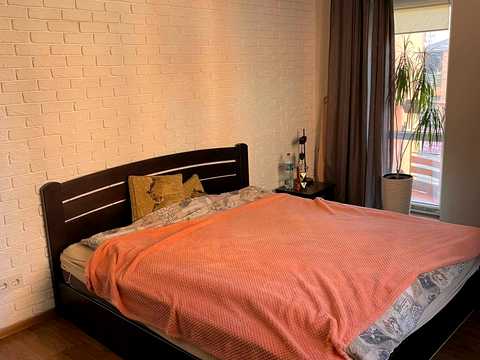 квартира по адресу Братская ул., 4