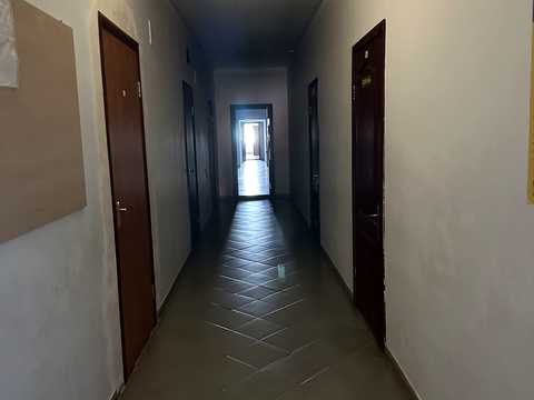 комерційна за адресою Соборна вул. (Леніна), 4