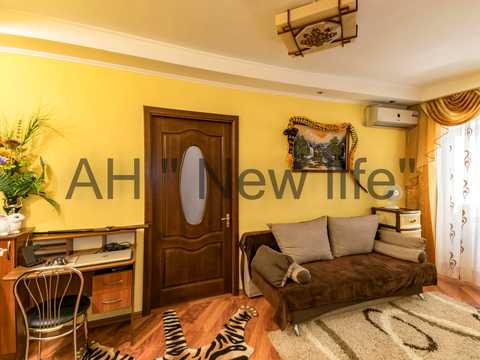 квартира за адресою Петропавлівська вул., 70