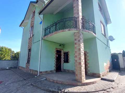 комерційна за адресою Бурштин, Калуська, 3а
