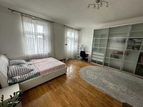 квартира за адресою Камінна вул., 4
