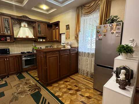 дом по адресу Південна