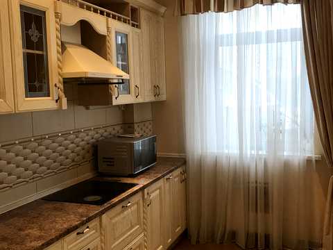 квартира за адресою Микільсько-Слобідська вул., 1-А