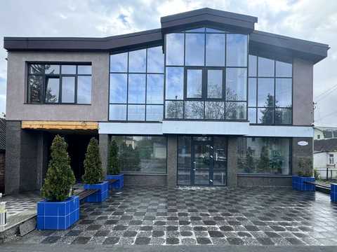 коммерческая по адресу Староміська ул., 18