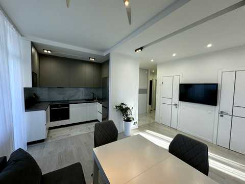 квартира за адресою Сім'ї Кульженків вул. (Петра Дегтяренка), 31-Б