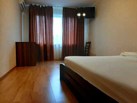 квартира за адресою Академіка Глушкова просп., 18