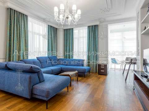 квартира за адресою Драгомирова, 15