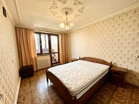 квартира за адресою Валентинівська вул. (Блюхера), 22