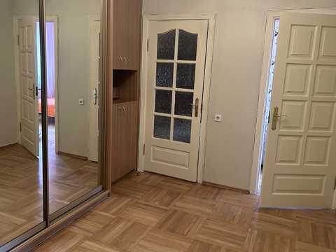 квартира за адресою Левка Лук'яненка вул. (Маршала Тимошенка), 33/35