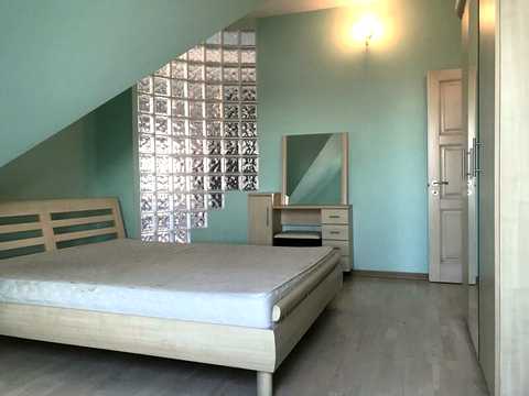 квартира за адресою Середньофонтанська вул., 19б