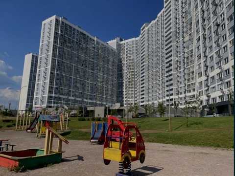 квартира по адресу Ревуцкого ул., 40-В
