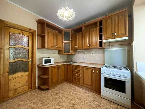 квартира за адресою Митна вул., 25-А