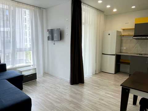 квартира за адресою Київ, Салютна вул., 2к4