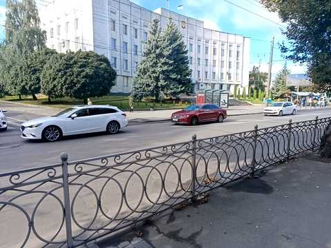 комерційна за адресою вул. Соборна, 324