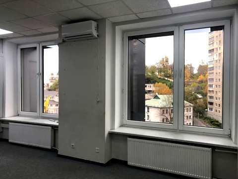 комерційна за адресою Київ, Болсуновська вул. (Сергія Струтинського), 8