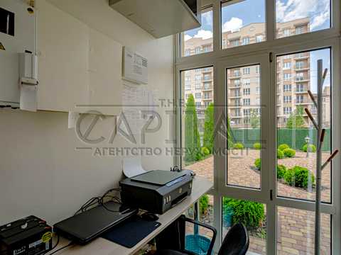 комерційна за адресою Метрологічна вул., 56