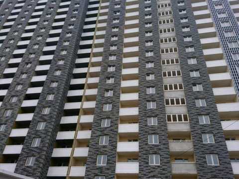 квартира за адресою Ревуцького вул., 52