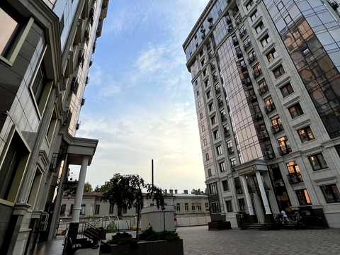квартира за адресою Італійський бульв., 1-Б