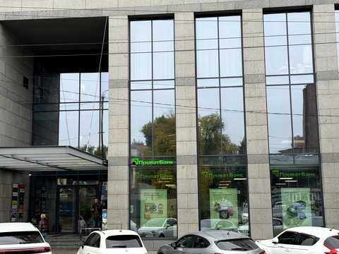 коммерческая по адресу Дмитрия Яворницкого просп. (Карла Маркса), 72-Б