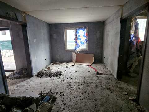 комерційна за адресою Миколи Вінграновського вул., 2