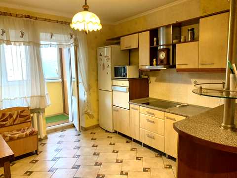 квартира по адресу Анны Ахматовой ул., 9/18