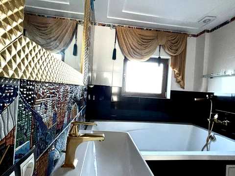 будинок за адресою с. Новоселівка, Набережна
